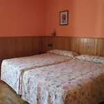 Escalar Hotel