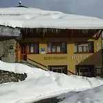 Escalar Hotel 2*