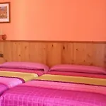 Escalar Hotel 2*