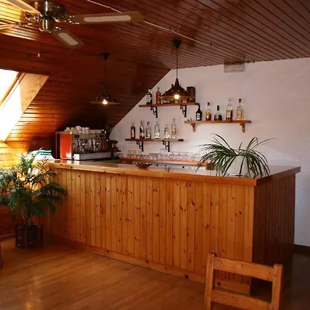 Escalar Hotel
