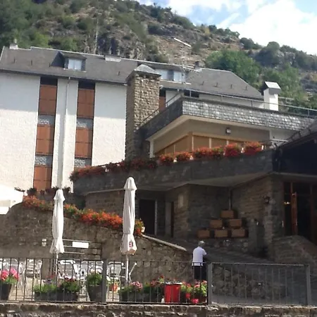 Escalar Hotel