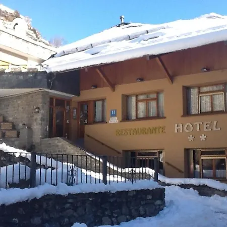 Escalar Hotel 2*
