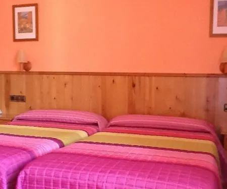 Escalar Hotel 2*